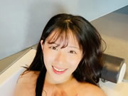 Koreaanse voluptueuze schoonheid in bad