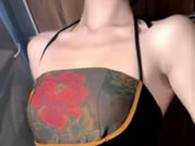 meisje met perfecte borsten